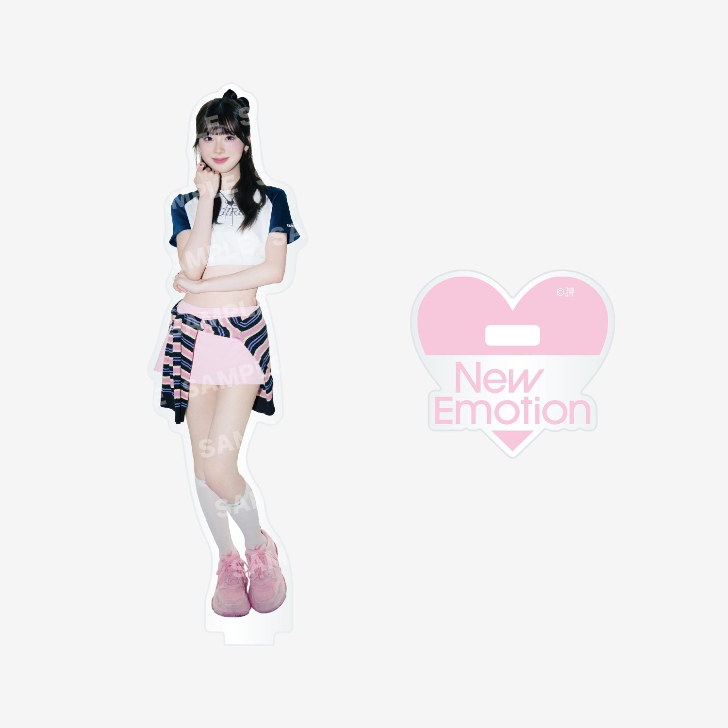 ACRYLIC STAND - MIIHI / NiziU『New Emotion』 – JYP JAPAN ONLINE STORE
