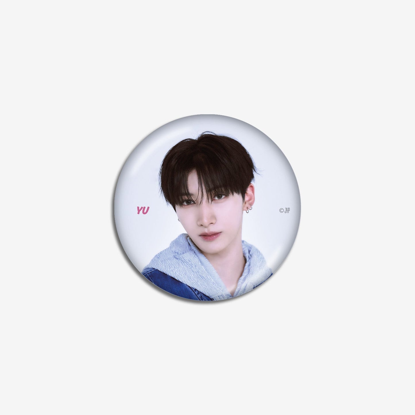 PHOTO BADGE SET - YU / NEXZ『Japan debut 1st Anniversary POPUP STORE “1st SCOOP”』