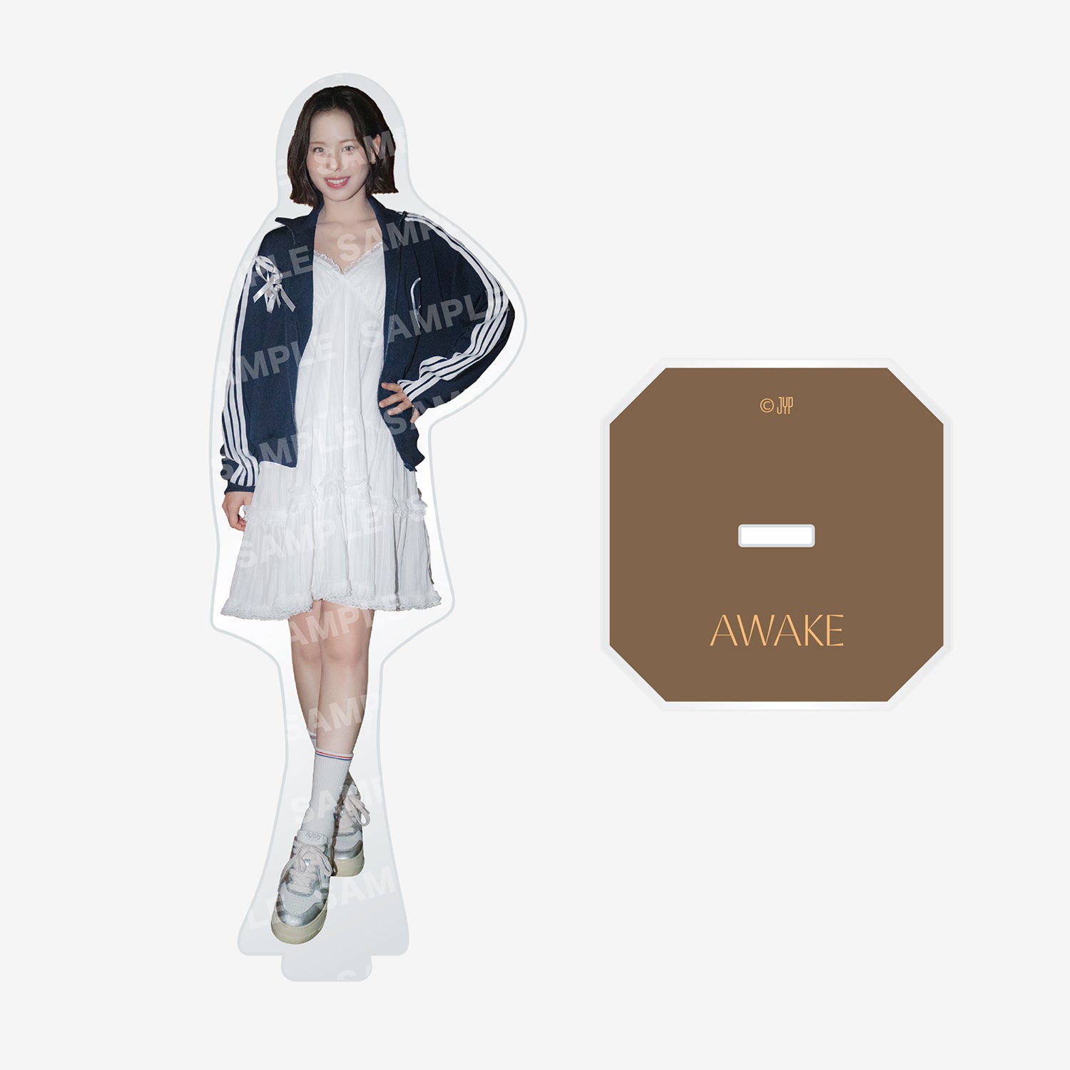 ACRYLIC STAND / B - MAKO / NiziU『AWAKE』 – JYP JAPAN ONLINE STORE