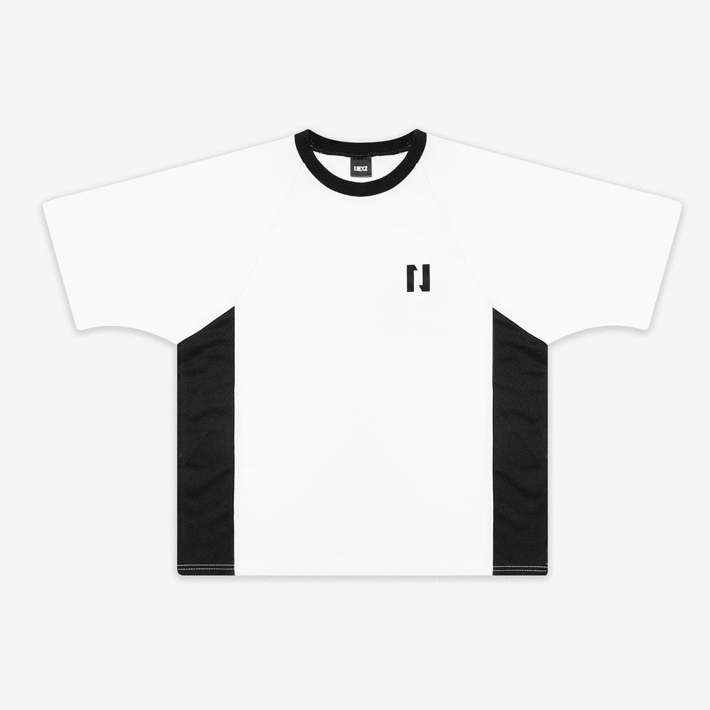 nexz サイン入りTシャツ他