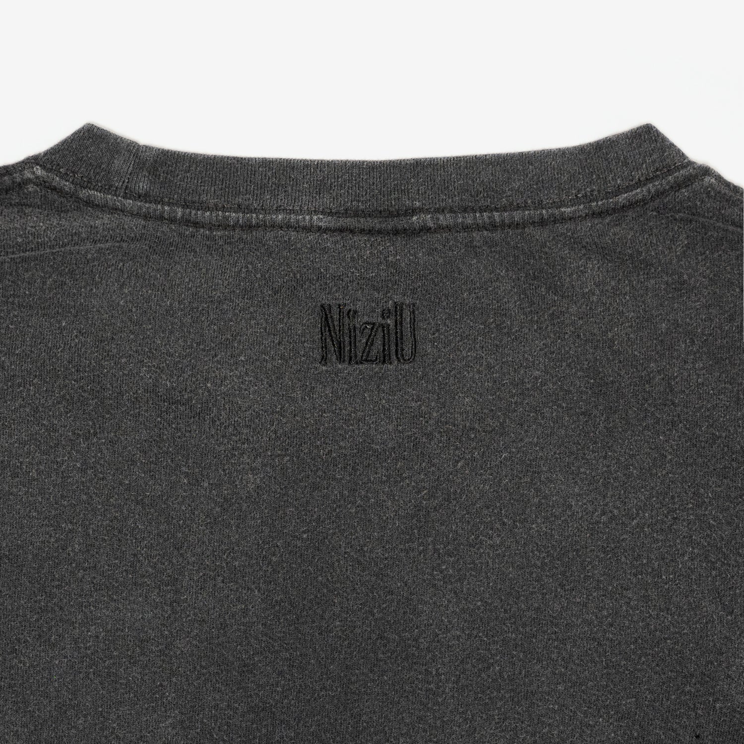 NiziU RISE UP Tシャツ Lサイズ OVERSIZE T-SHIRT【L】/ NiziU『RISE UP』 – JYP JAPAN ONLINE STORE