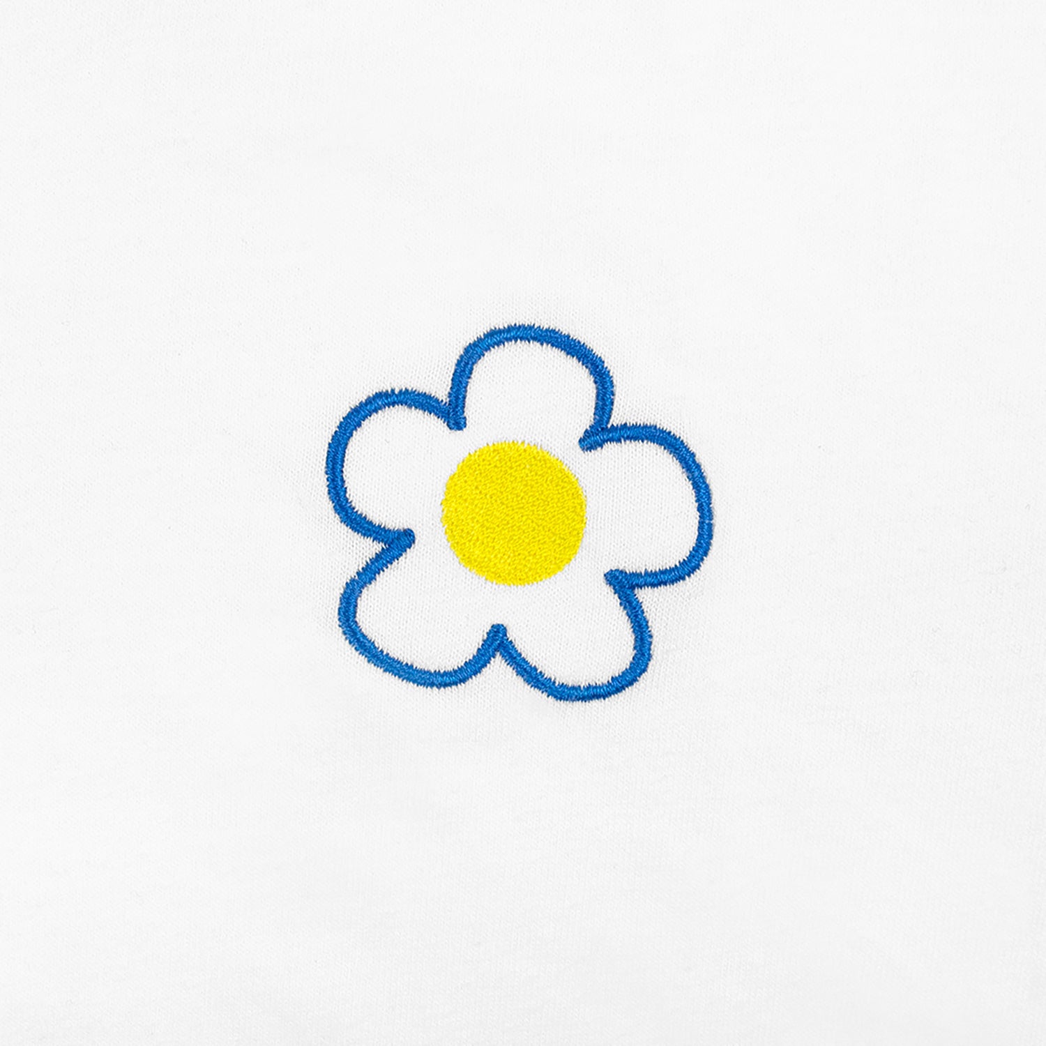 T-SHIRT / WHITE【M】 / NiziU『COCO! nut Fes.』 – JYP JAPAN ONLINE