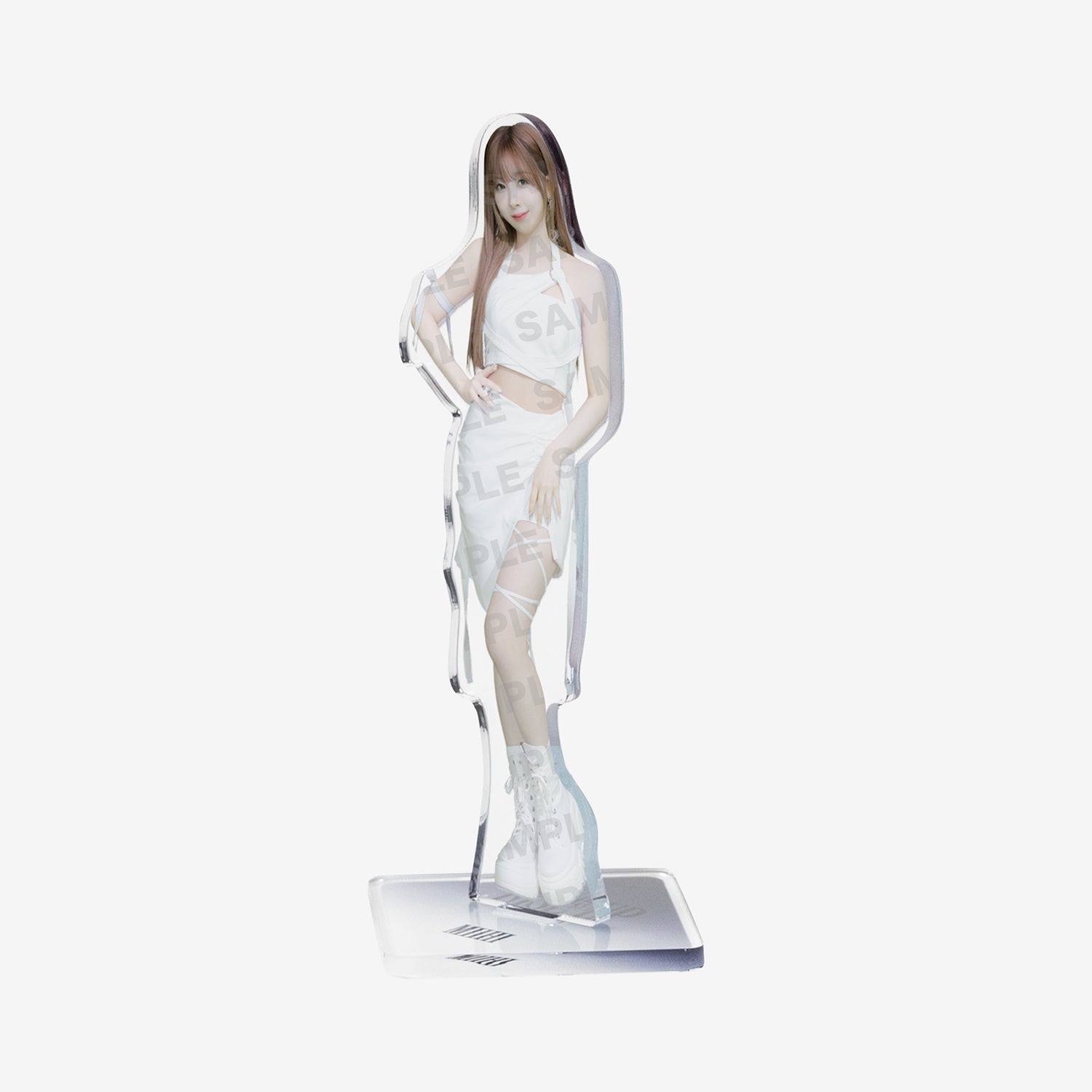 ACRYLIC STAND - MIIHI / NiziU『RISE UP』 – JYP JAPAN ONLINE STORE