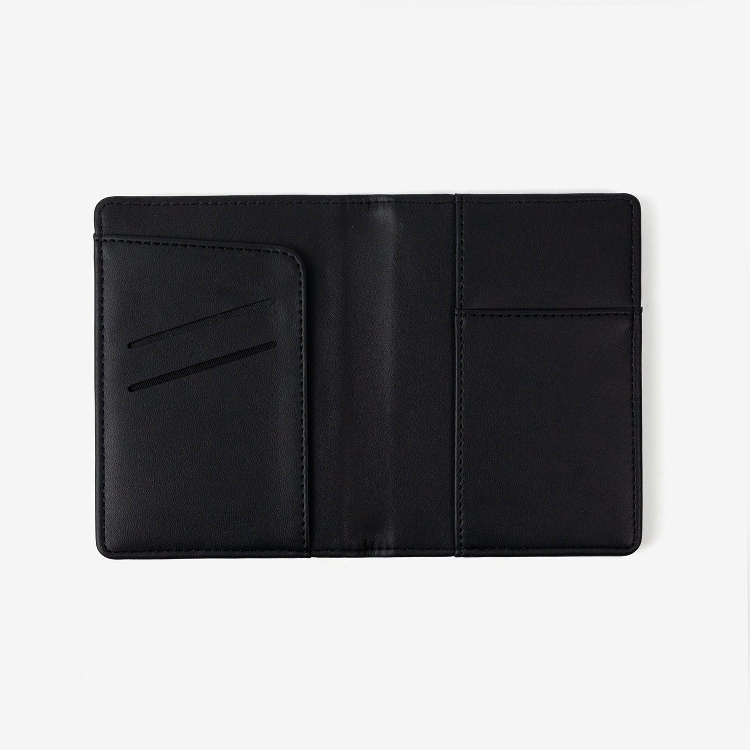 PASSPORT CASE - Produced by MAKO /『NiziU Live with U 2024-2025