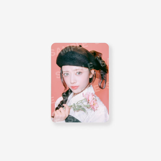 PHOTO PIN BADGE - RIMA / NiziU『Live with U 2025 “NEW EMOTION : Face To Face”』