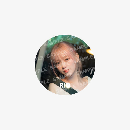 PHOTO BADGE / B - RIO / NiziU『GOOD GIRL BUT NOT FOR YOU』