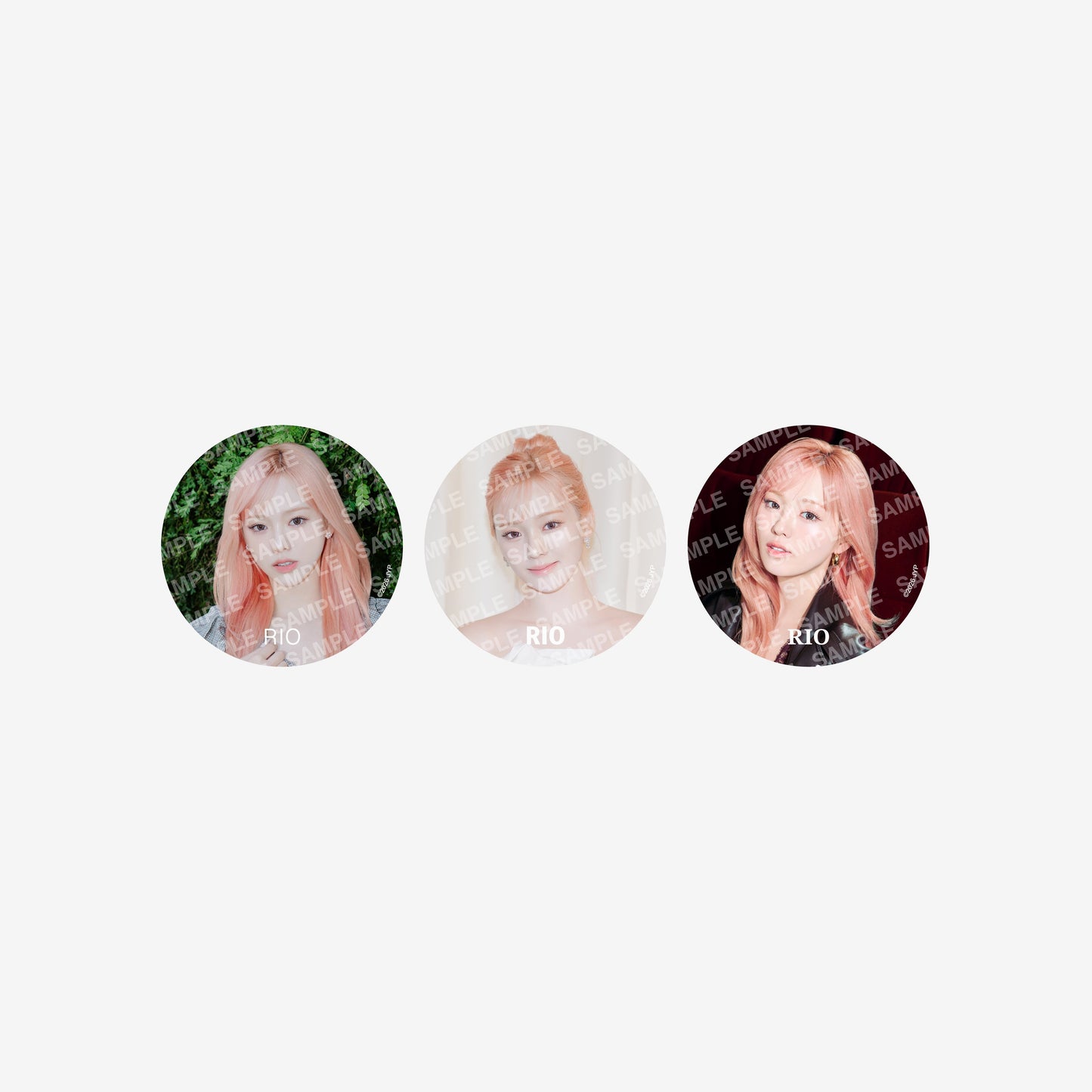 BADGE SET（3PIECES）- RIO / NiziU『Live with U 2026 “NiziU : THE CINEMA” 』