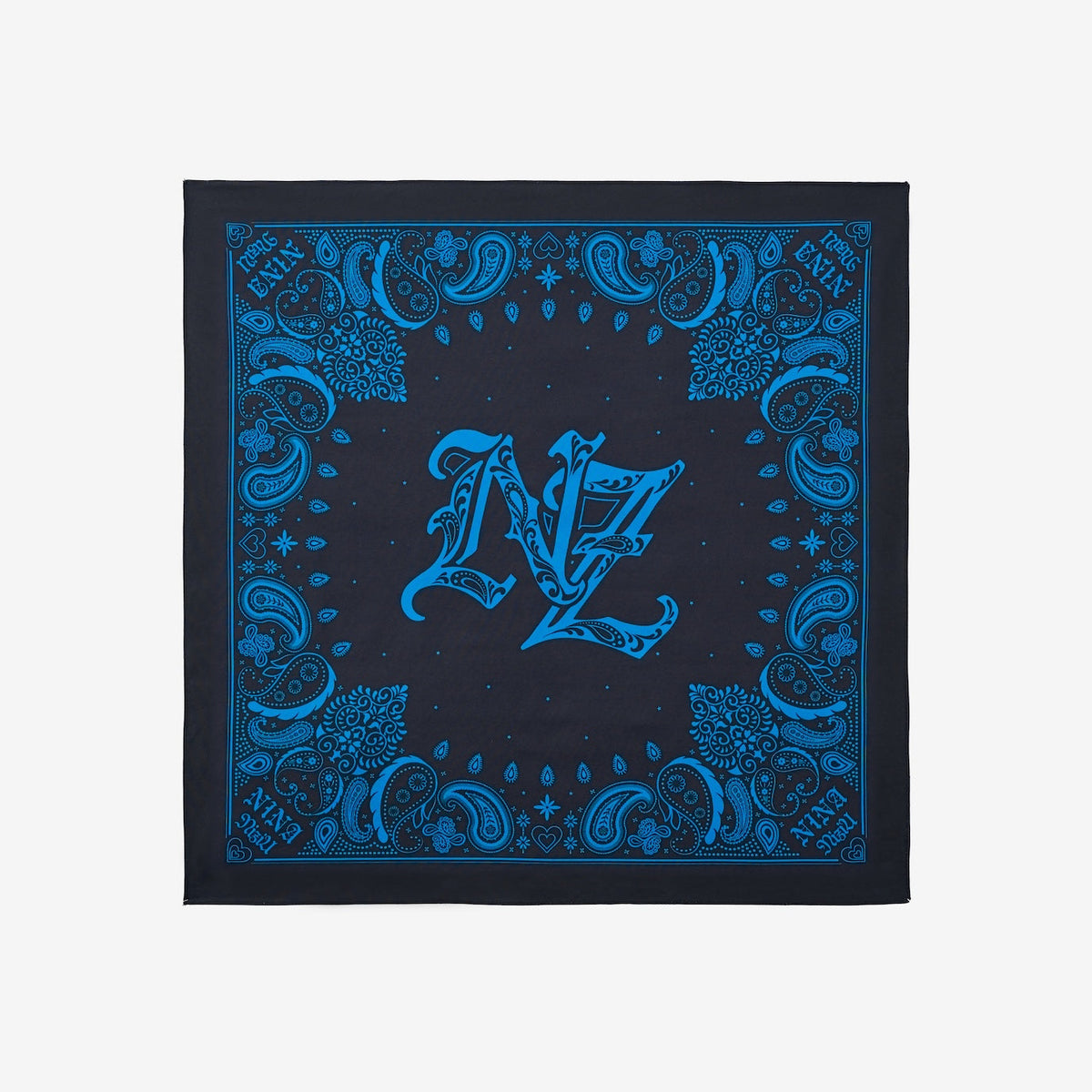 BANDANA - NINA / NiziU『Live with U 2026-2027 “Who? U! NiziU Fes.”』