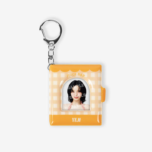 MINI PHOTO ALBUM KEY HOLDER  - YEJI / ITZY『JYP JAPAN POPUP STORE 2025』