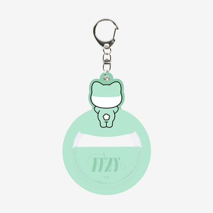 TWINZY PHOTO BADGE HOLDER - Li-Li / ITZY『JYP JAPAN POPUP STORE 2025』