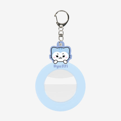 TWINZY PHOTO BADGE HOLDER - RyuJJi / ITZY『JYP JAPAN POPUP STORE 2025』