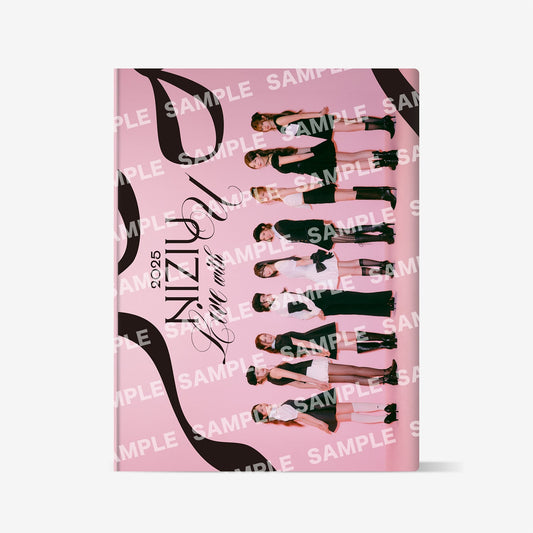 TRADING CARD CASE / NiziU『Live with U 2025』