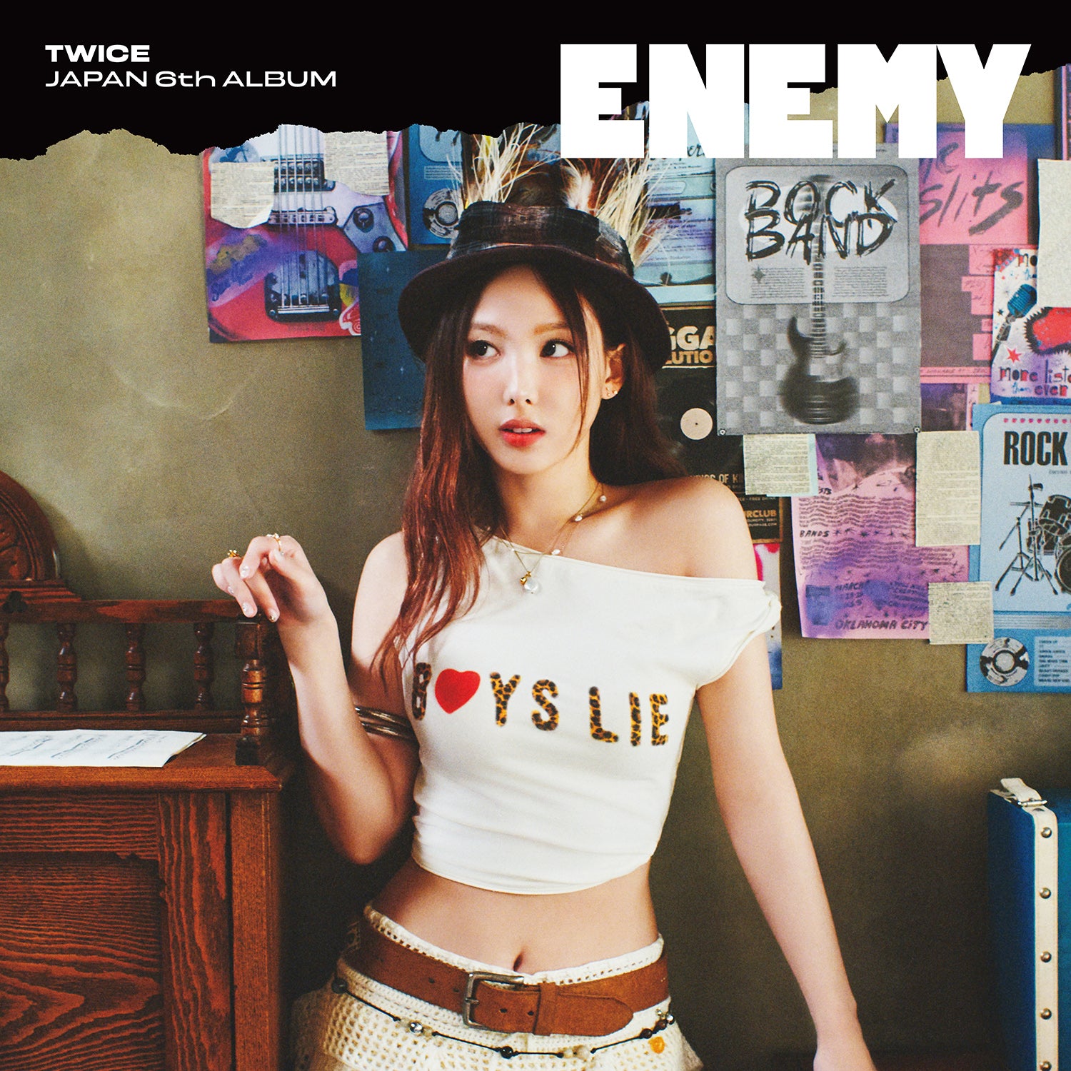 TWICE CD11つ　グッズ　雑誌　カード TWICE CD11つ グッズ 雑誌 カード
