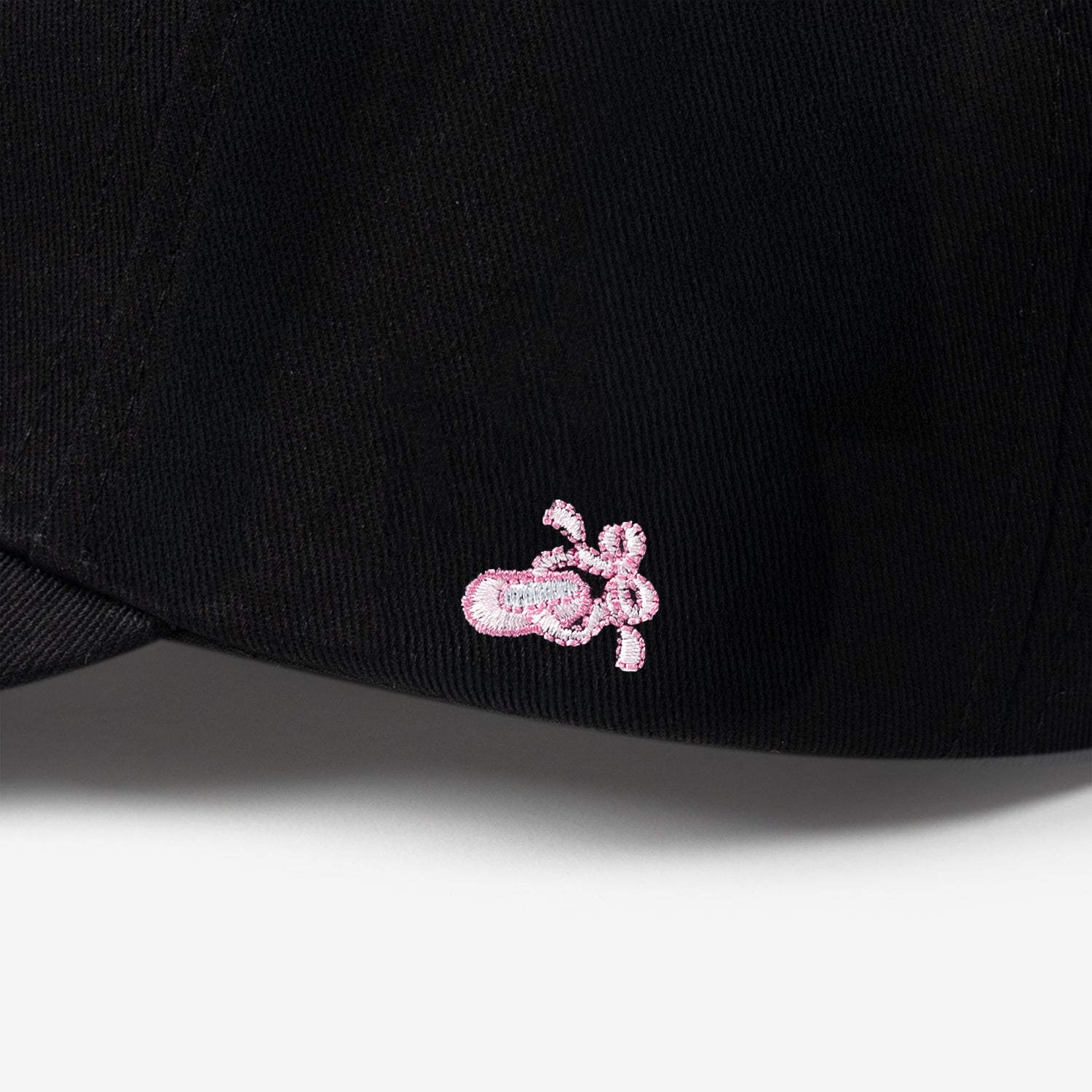 CAP - MIVELY×KUROMI / TWICE LOVELYS×SANRIO CHARACTERS – JYP