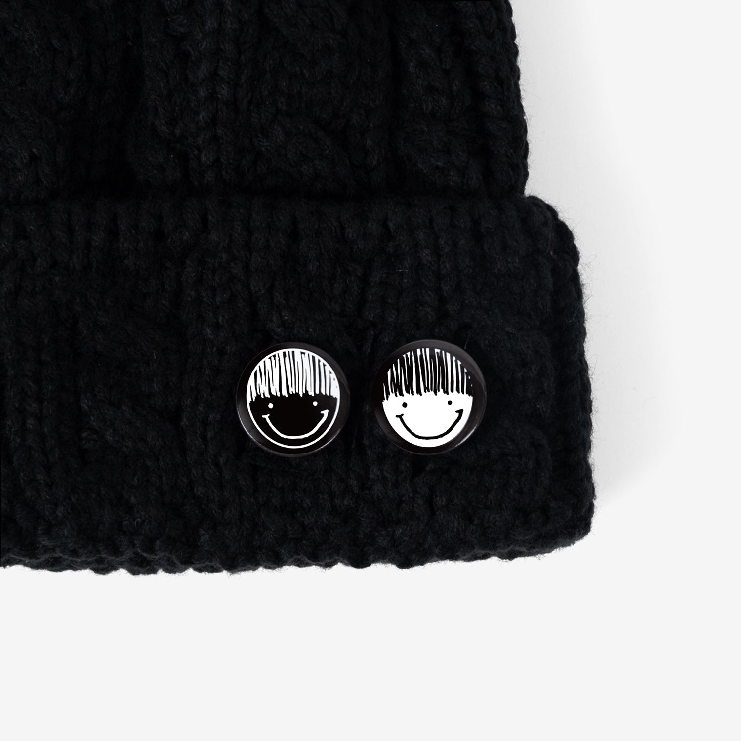 KNIT CAP WITH CAN BADGE  Produced by JEONGYEON / TWICE『READY TO BE』