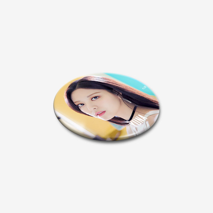 PHOTO BADGE - YUNA『IT'z ITZY』【Shipped after Early Feb.2022】