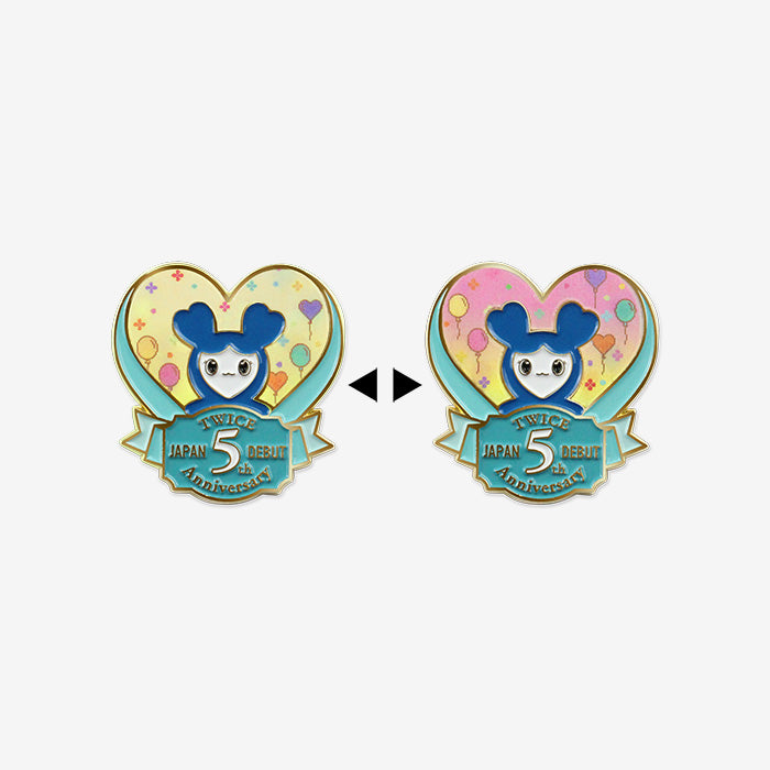 TWICE LOVELYS LENTICULAR PIN BADGE - TZUVELY『TWICE JAPAN DEBUT 5th Anniversary Goods』